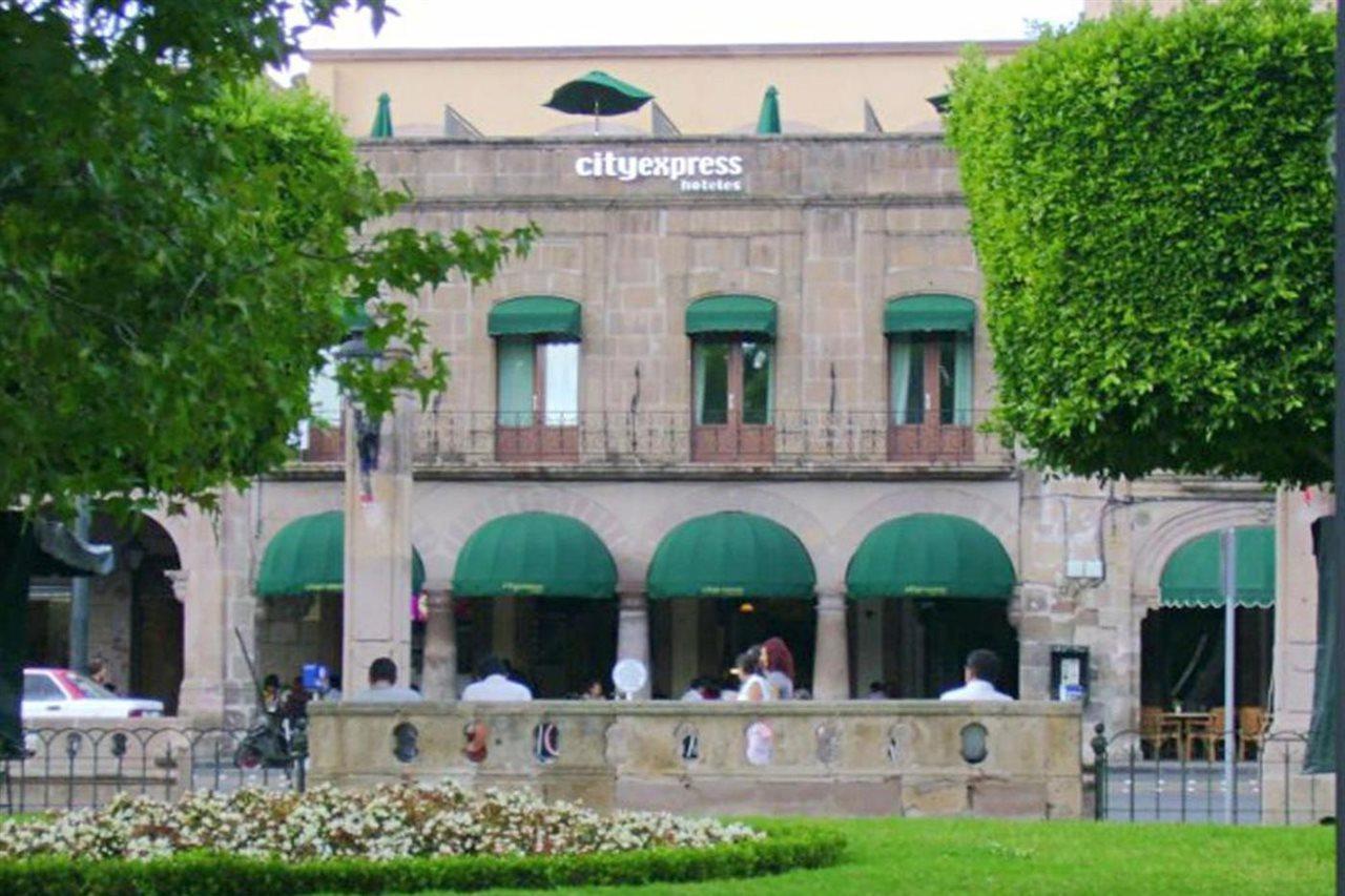Holiday Inn Express Morelia Centro Historico מראה חיצוני תמונה