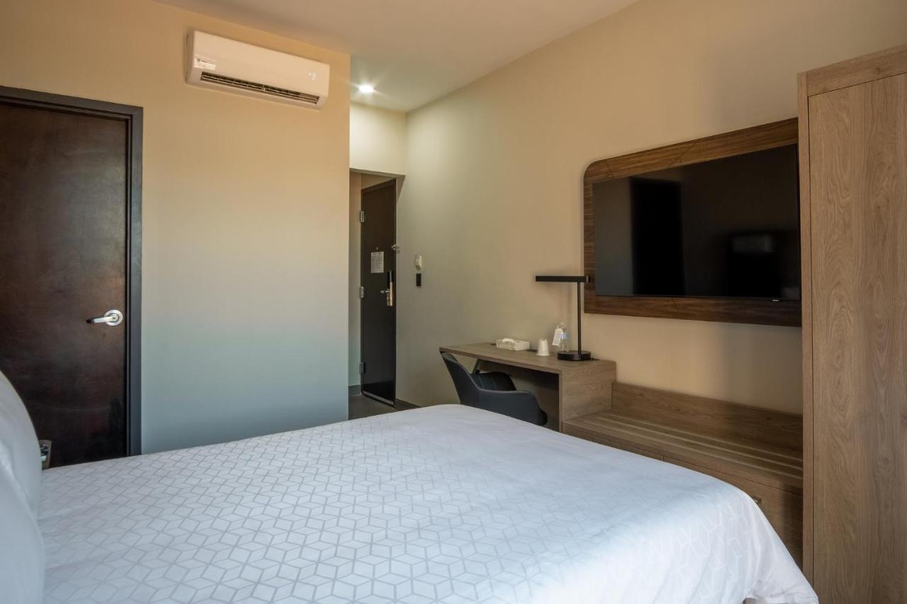 Holiday Inn Express Morelia Centro Historico מראה חיצוני תמונה