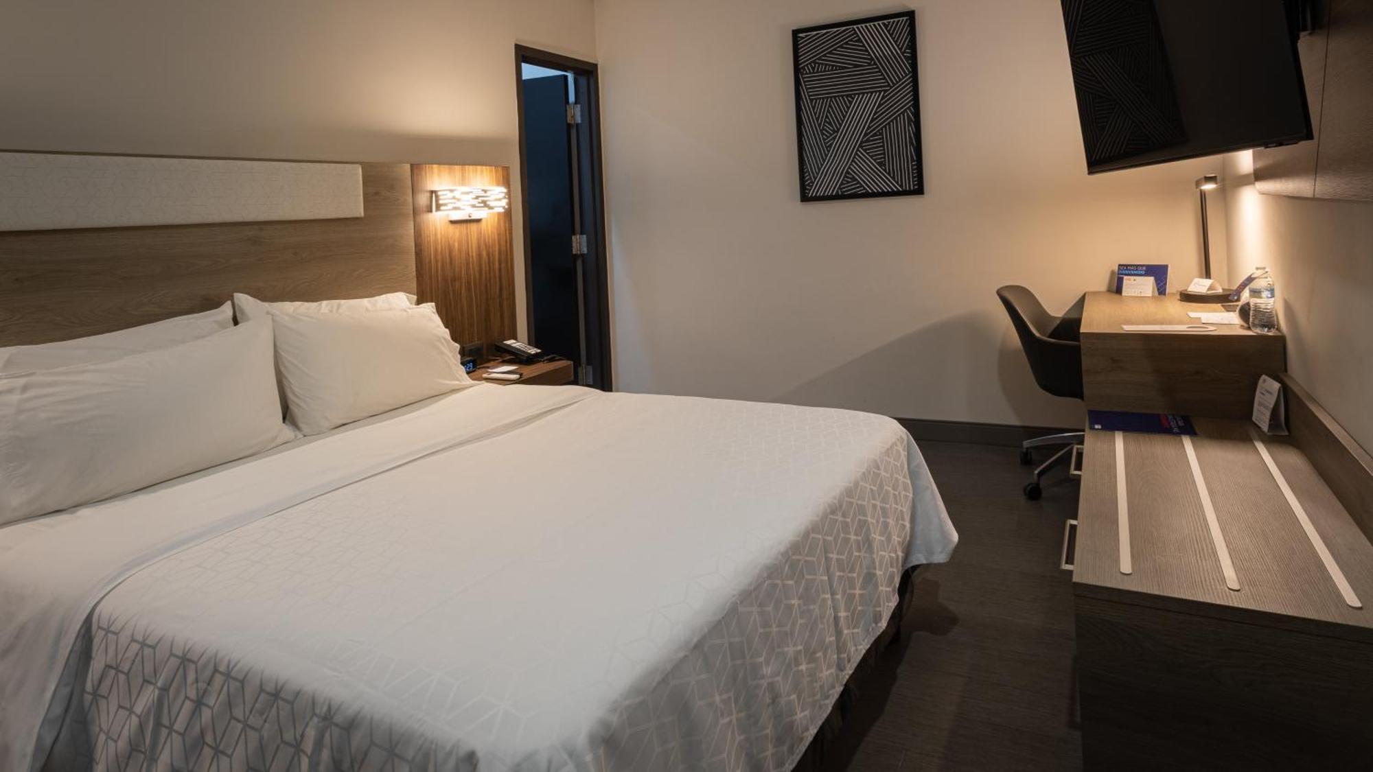 Holiday Inn Express Morelia Centro Historico מראה חיצוני תמונה